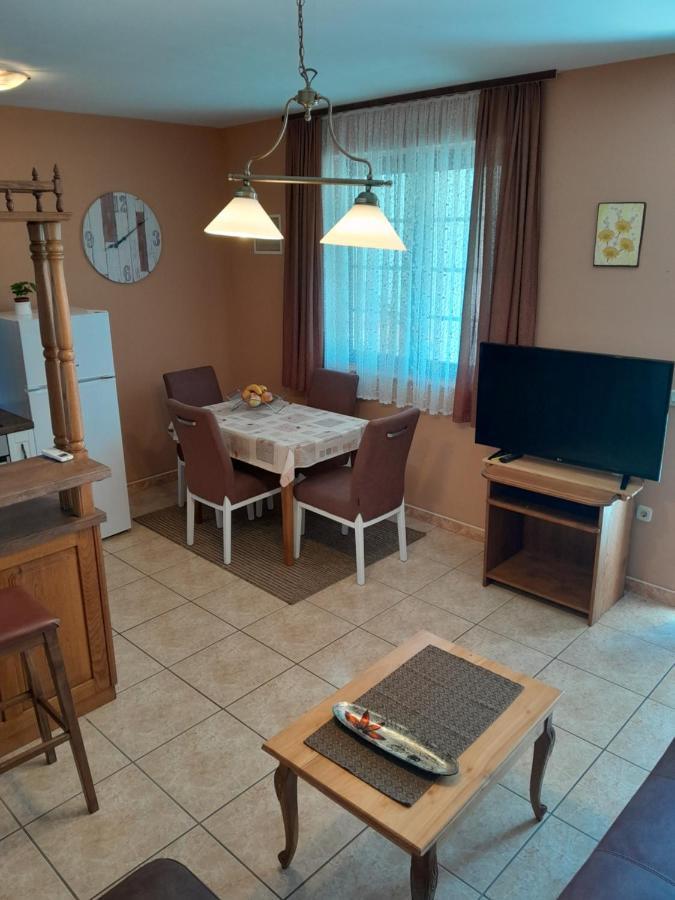 Apartments Ivicek Porec Ngoại thất bức ảnh