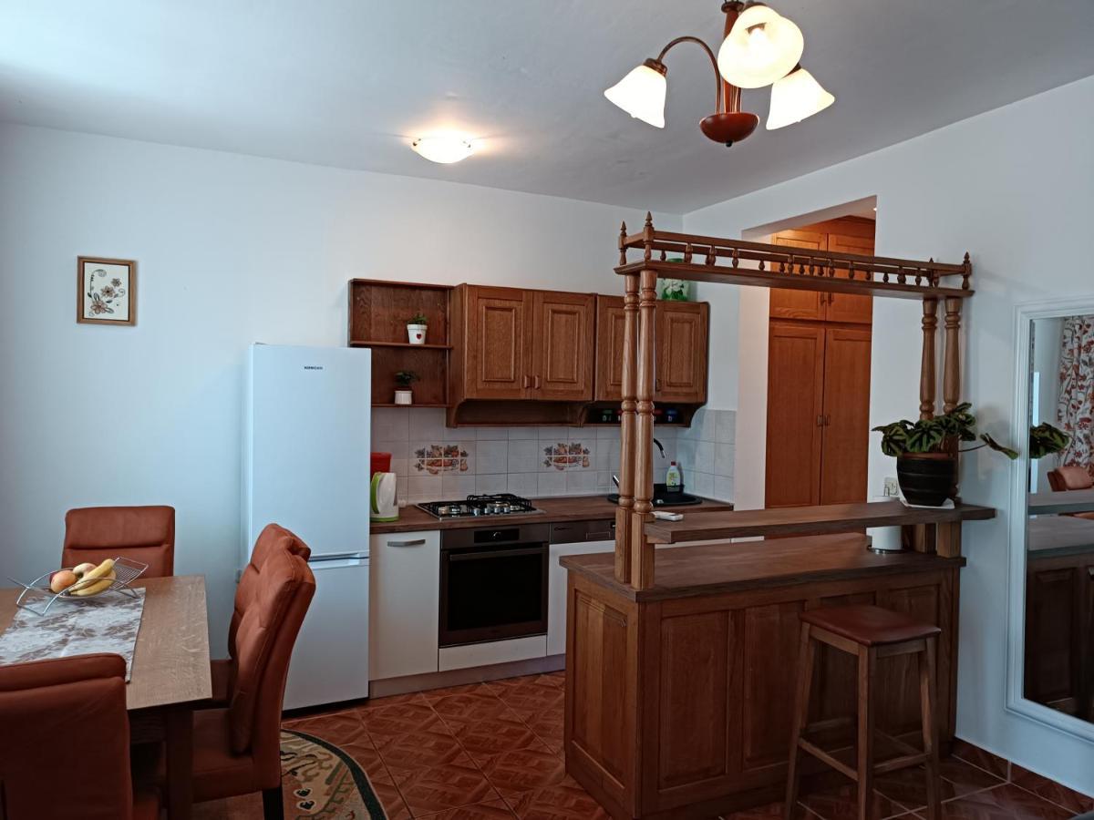 Apartments Ivicek Porec Ngoại thất bức ảnh